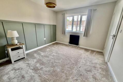 Main Bedroom