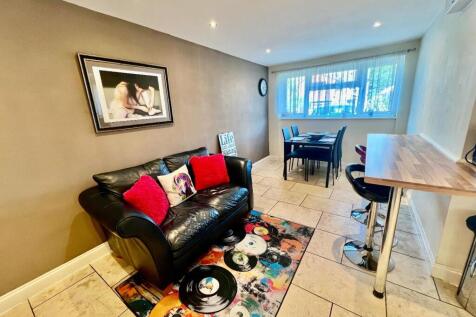 Dining/Family Room