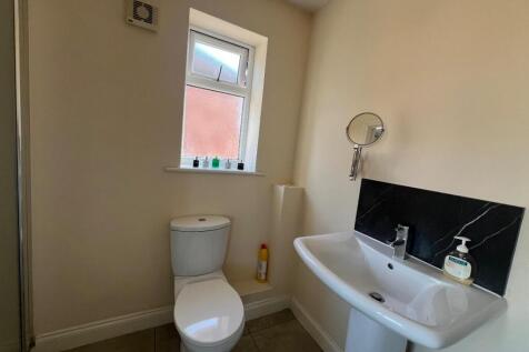 Ensuite Shower Room