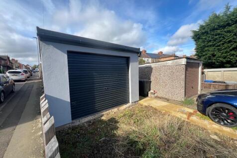Garage &amp; Parking