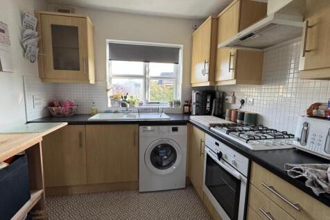 Kitchen (1st floor)