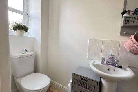Cloakroom W.C Ground floor)
