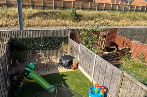 Rear Garden/train line