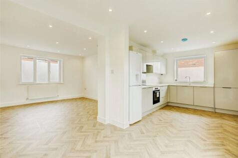 Lounge/Kitchen