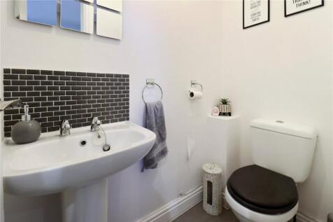 Wc/Cloak