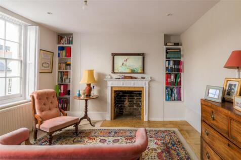 Bedroom/ Reception