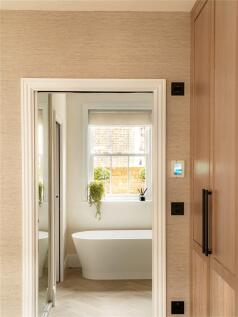 Principal Ensuite