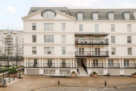 Carlyle Court