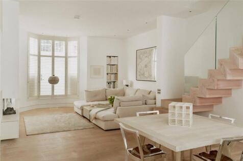 Dining/Sitting Room