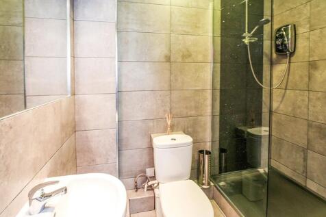 Bathroom/Shower Room