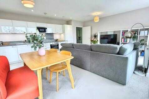 Lounge/Kitchen