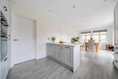 1368942-3-68ece14...