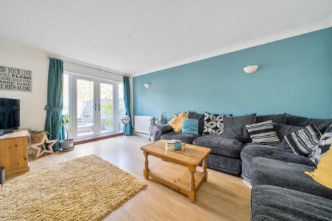 1372975-7-6900bd2...