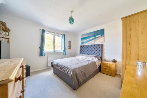 1372975-10-6900bd...