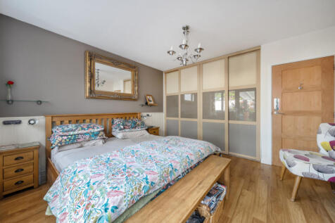 1371432-24-68f8b0...