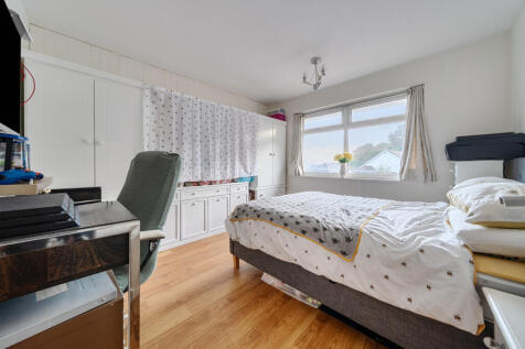 1371432-2-68f8ac6...