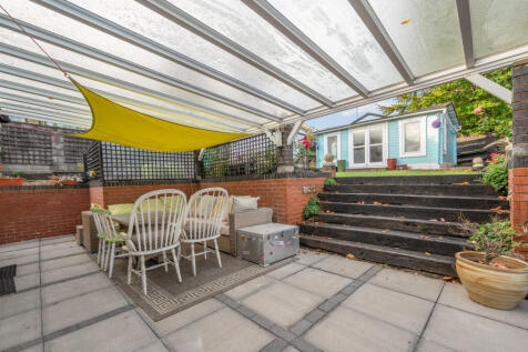 1371432-23-68f8b0...