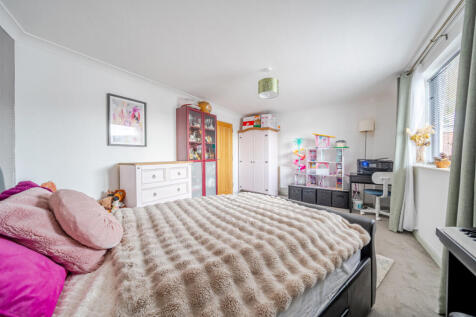 1375920-9-690b29e...