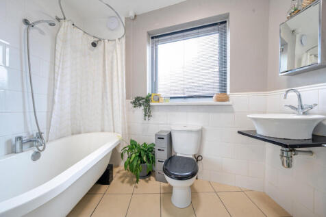 1375920-11-690b2a...