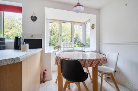 1381045-18-691762...