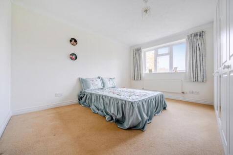 1376032-15-690df5...