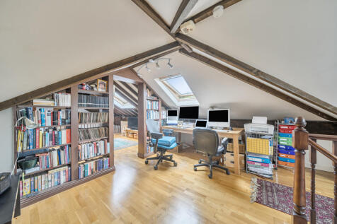 1359555-13-68d6bd...