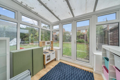 1380156-6-691f6c5...