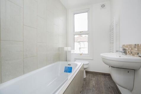 Communal Bathroom/WC