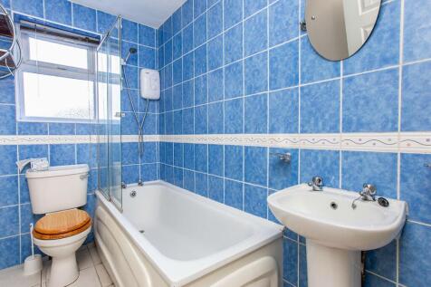 Ground Floor Bathroo