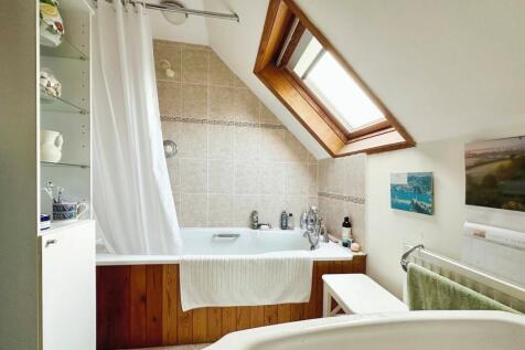 Upstairs Bathroom