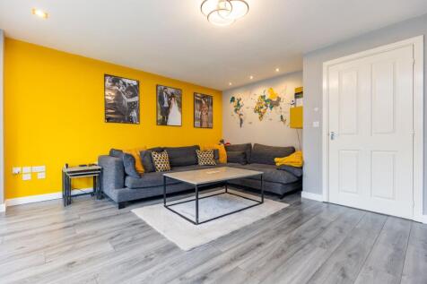 Living/Dining Area