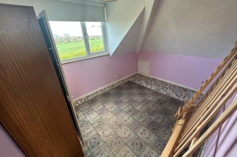 Loft Room 1