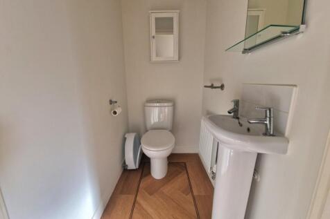 Cloakroom/Wc