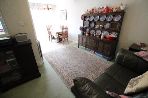 Sitting/Dining Room