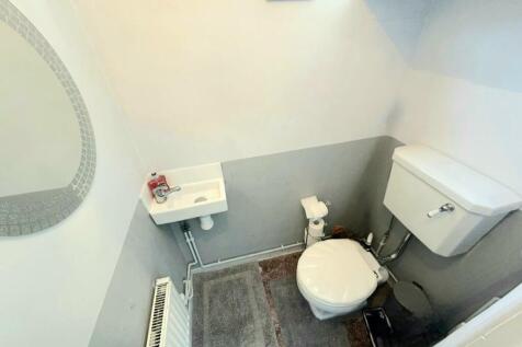 Cloakroom/Wc