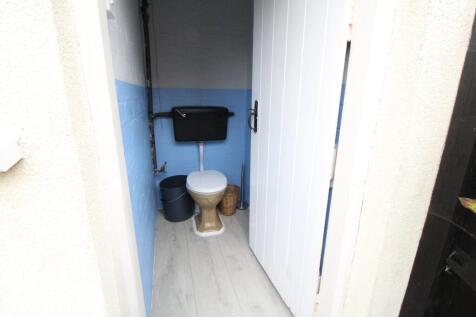 Outside Wc
