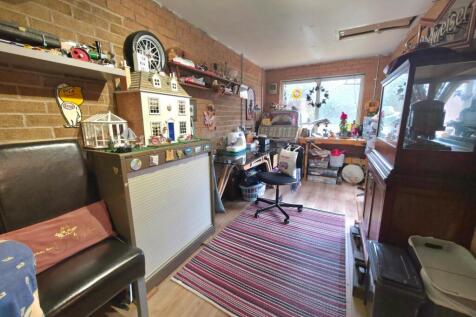 Utility/Hobby Room