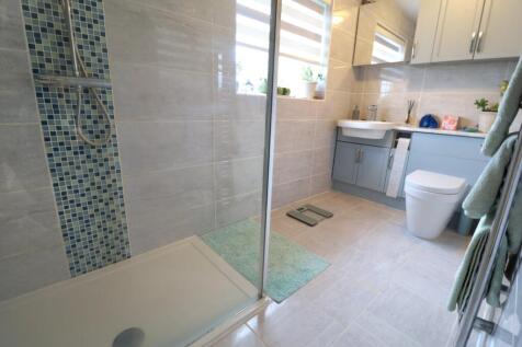 Family Shower Room