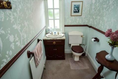 Cloakroom/W.C.