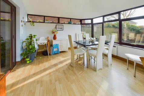 Conservatory/Dining