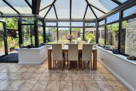 Conservatory/Dining