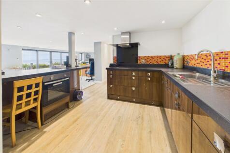 Second Kitchen