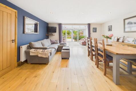 Dining/Sitting Room