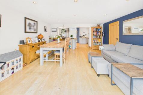 Dining/Sitting Room