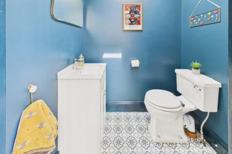 Cloakroom/Wc