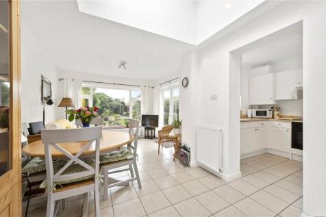Family/Breakfast Rm