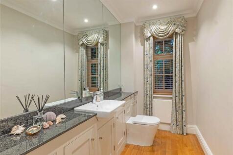 Guest Cloakroom