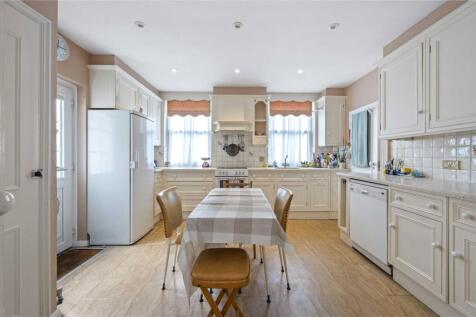 Kitchen/Breakfast Rm