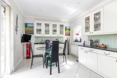 Kitchen/Breakfast Rm