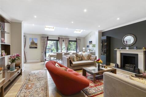 Dining/Living Room